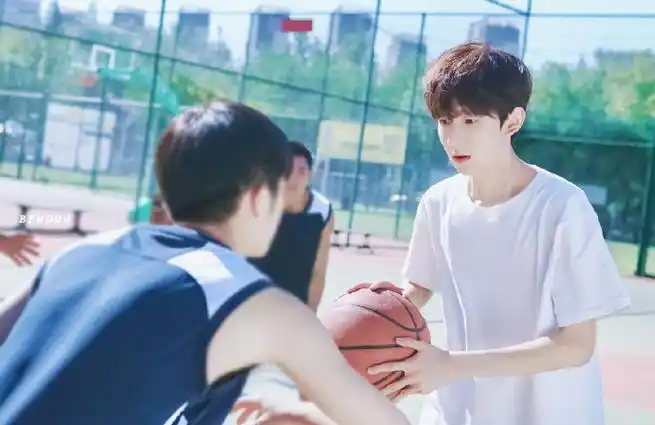 等你下课陪你打球送你回家#王源全新创作ep叮叮猫儿