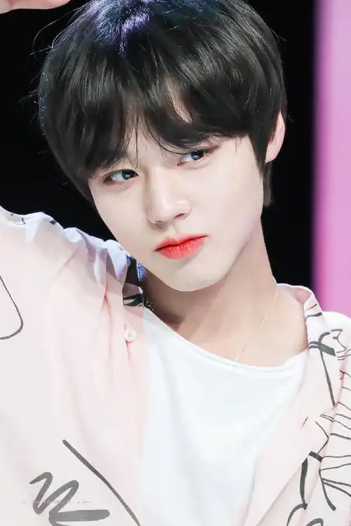 朴志训超话93#朴志训弱小英雄#【那年今日】朴志