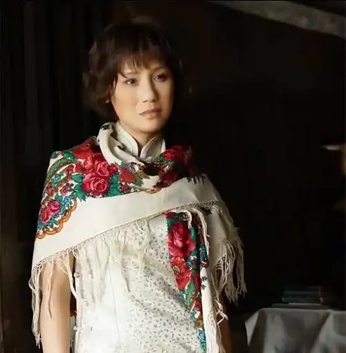 回顾演员李建群与男友同居27年一生无儿无女63岁遗憾离世