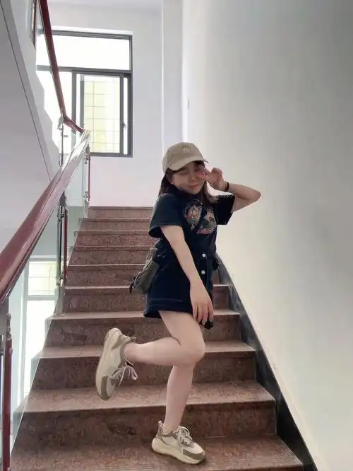 身高一米三今日甜妹申请出战