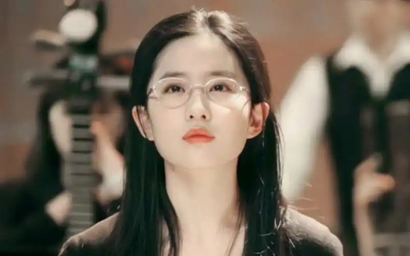 听闻最近有个"高配版刘亦菲" 来看看23岁真正的刘亦菲吧!