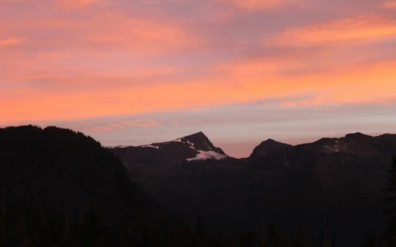黄昏日落天空美景高清图片桌面壁纸
