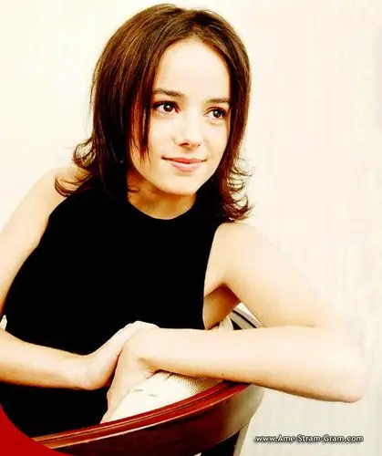 法国小天后复出风光依旧