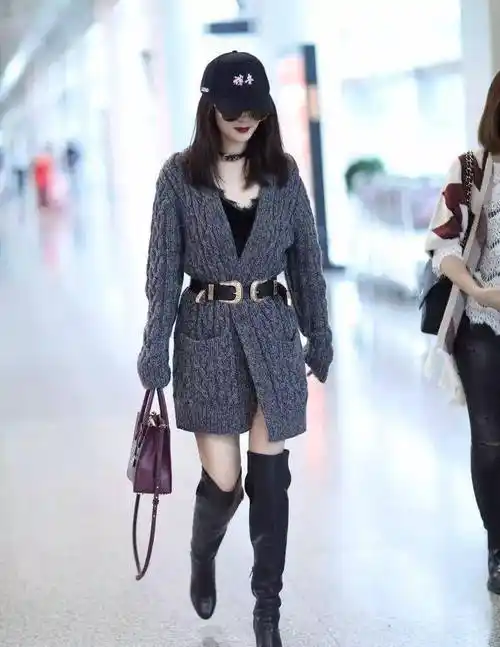 杨幂穿着打扮,秀腰又秀腿_女生_材质_效果