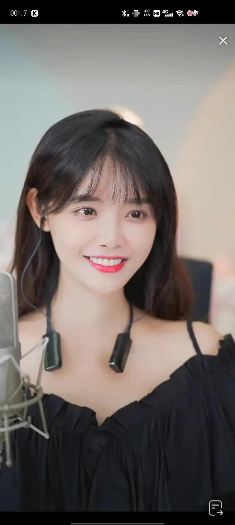 兔子牙朱容君 #兔子牙的麦牙糖 牙第一次用单反直播的高清美 - 抖音