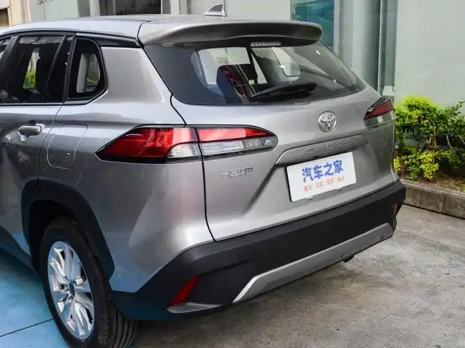 一汽丰田 卡罗拉锐放 2023款 2.0l 豪华版