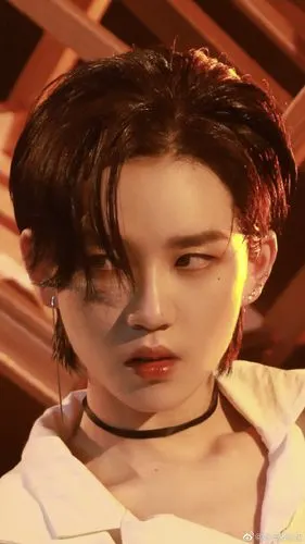 青你二陆柯燃 喜欢的多给她投票哦