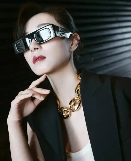 万茜美白长腿写真太美艳动人了爱了爱了