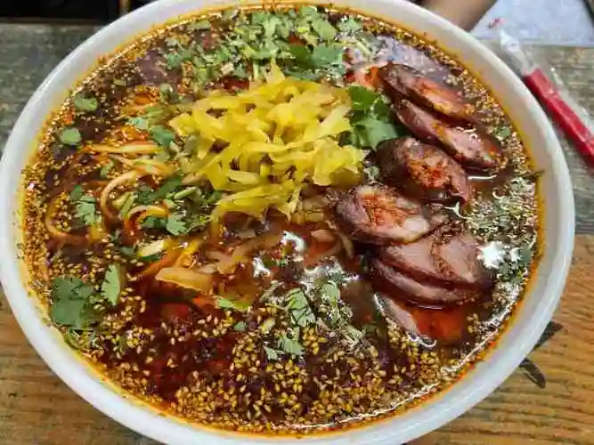 来一碗麻辣面-"大众点评寻觅到的一家店,一家在大众点评上.