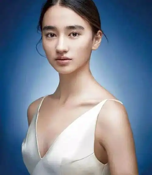 李宛妲身材照片太好了 叶问4李宛妲三围及牛仔裤-小薇女性时尚