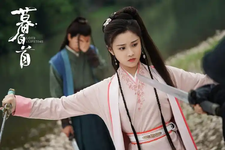 古装剧照图片,分享一组张慧雯图片给大家,图中的明星图片壁纸会点缀你