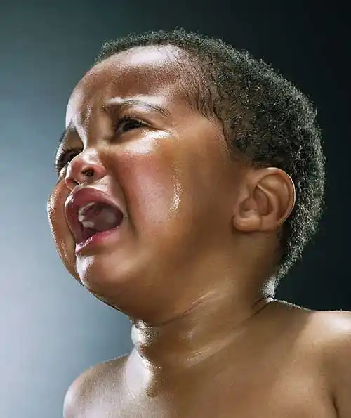 哭泣的小孩ppt背景图片