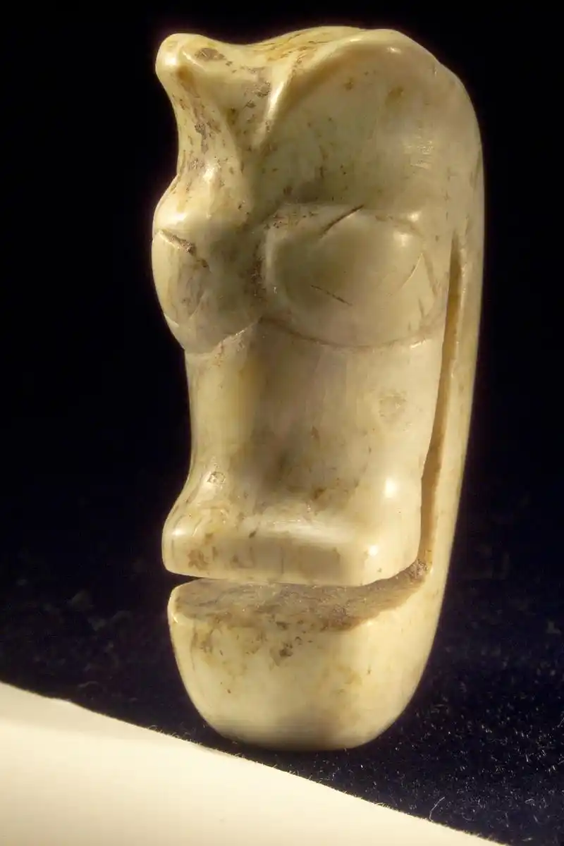 以及从马家浜文化晚期到良渚文化早期的连续堆积与遗址变迁过程