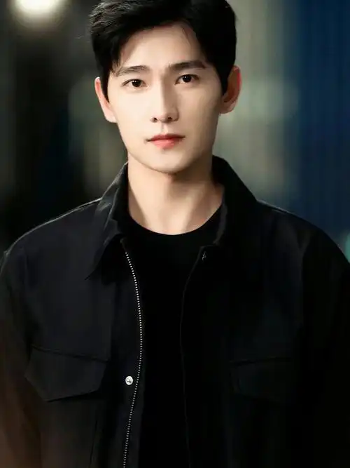 人就是在不同的年龄段反复爱上杨洋