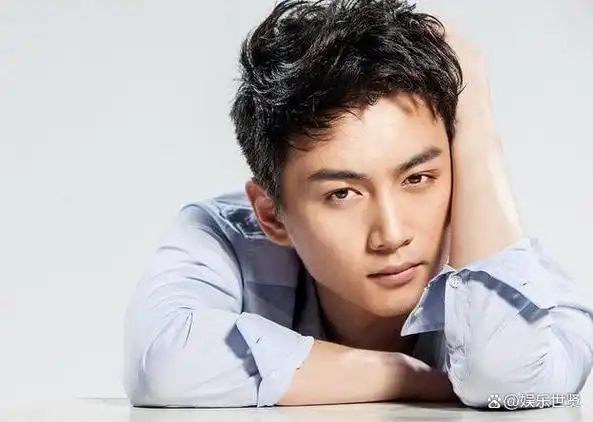 事实证明,"结婚生子"的陈晓,如今已经走上了属于自己的道路