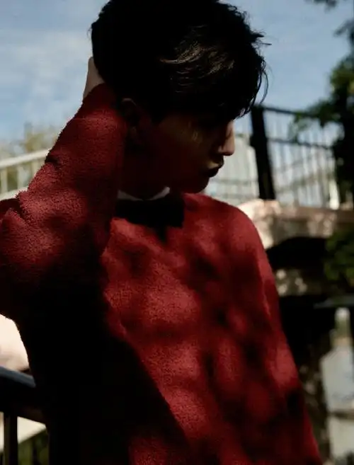 范丞丞红毛衣造型#范丞丞红色毛衣造型胶片风随拍,仰拍的角度好有