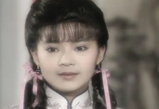 前"琼女郎"俞小凡被骗800万元已报案