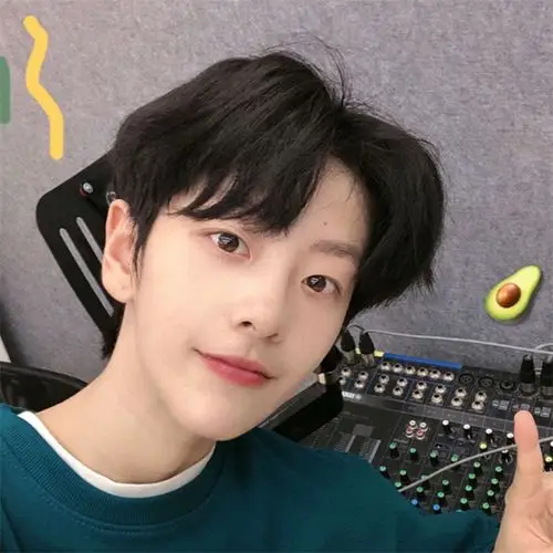 时尚假发男短发中分刘海韩版帅气潮流短卷发自然蓬松新款全头套式