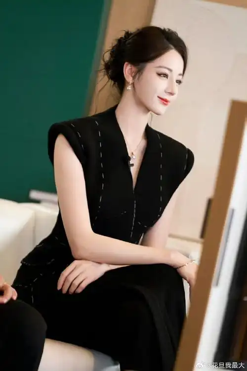 锁定美好 热力max#准备好被热巴的美貌霸屏了嘛?