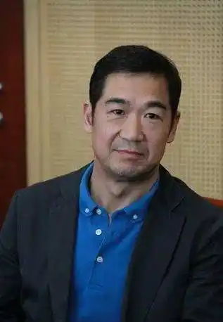 救赎半生的张国立,就这样被写好了结局,子债父偿的他太可悲了_郭德纲