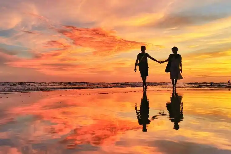 p30pro摄影海滩上的爱情