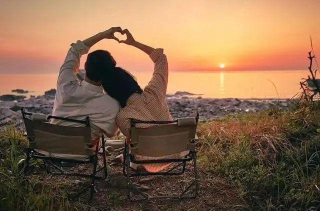 《秒速五厘米》中写道:人一生会遇到约2920万人,两个人相爱的概率是0