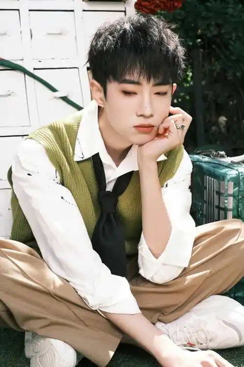 黄新淳新歌runaway今日上线声线温柔磁性动人