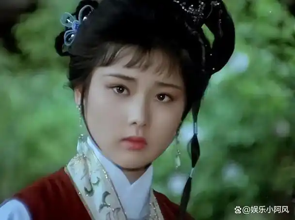 何赛飞和丈夫丁克多年愁坏婆婆35岁意外得子全家乐开怀