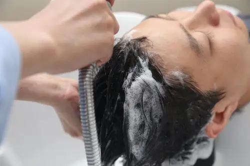 植发最全攻略|手术后护理需要注意哪些事项?_头发