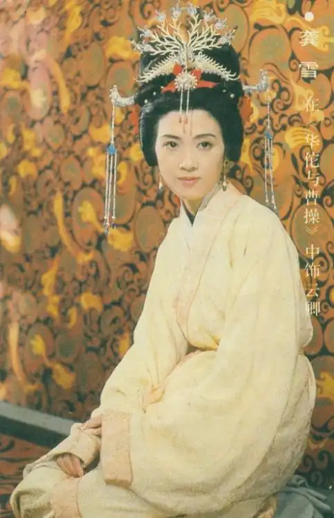 80年代大陆古装美女,只服这10位,个个眉目传情,灵动自然