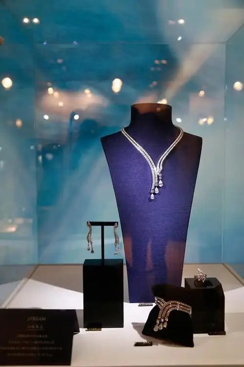 戴比尔斯钻石珠宝高级珠宝展璀璨揭幕