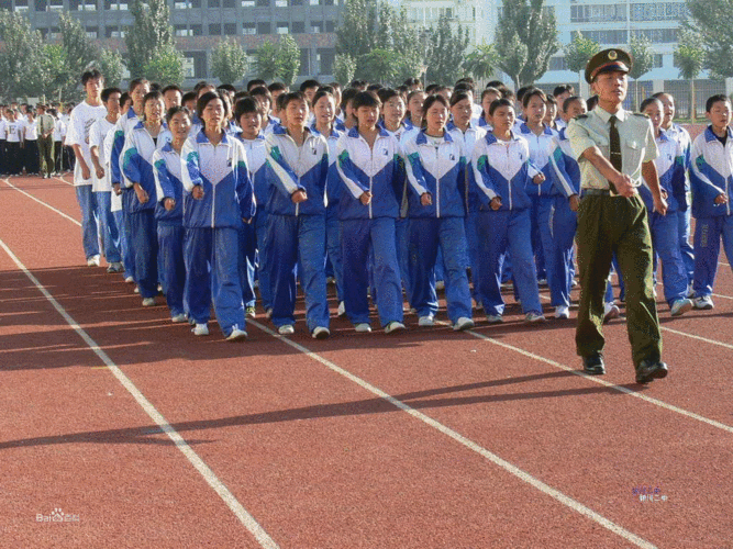 银川二中有一支师德高尚,业务精湛,敬业勤奋的教师队伍.