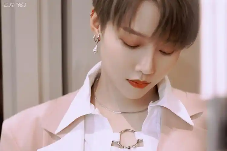 刘雨昕20201109黑人牙膏直播 - 堆糖,美图壁纸兴趣社区