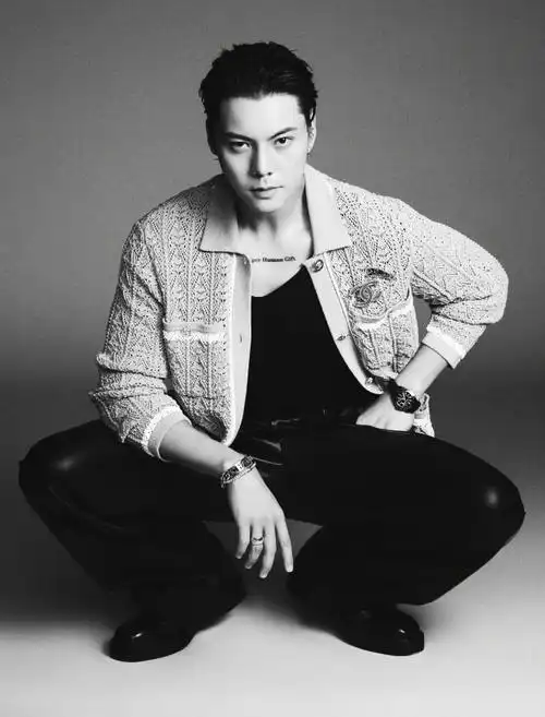 帅炸chanel品牌大使陈伟霆湿发造型绅士又霸气