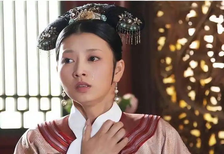 原创甄嬛传中沈眉庄清高的底气来源于哪看她的服饰就知道了
