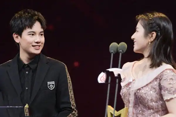 国剧盛典胡先煦李兰迪合唱成焦点他俩的互动太甜了