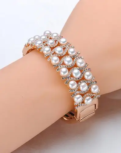 水年华 豪华镶嵌款珍珠手镯(活扣款)