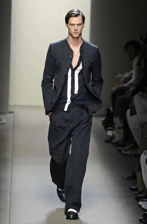 顶级男模巅峰期退圈,竟是因为感染艾滋!|艾滋病毒_网易订阅