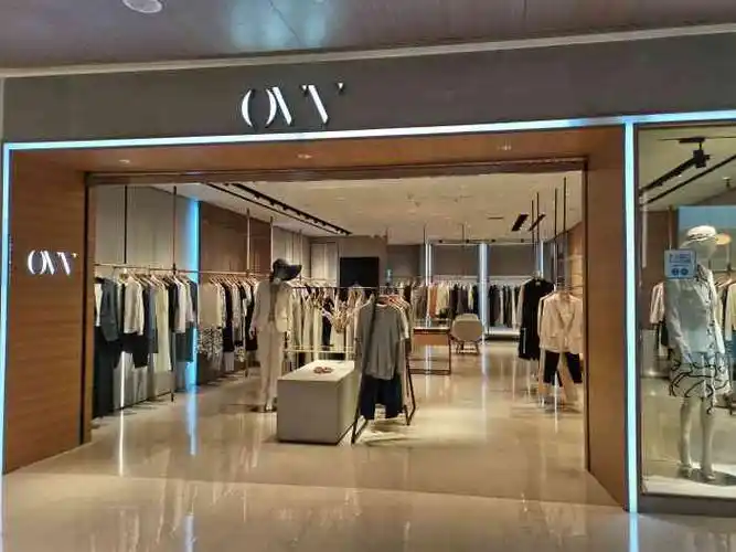 ovv(万象汇店)-"之前一直钟意隔壁的摩安珂和对面的欧时力,.