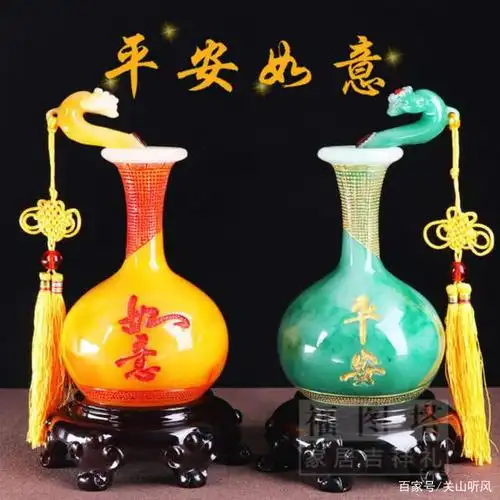 "平安如意"在传统吉祥图案中,与瓶子有什么关系呢?