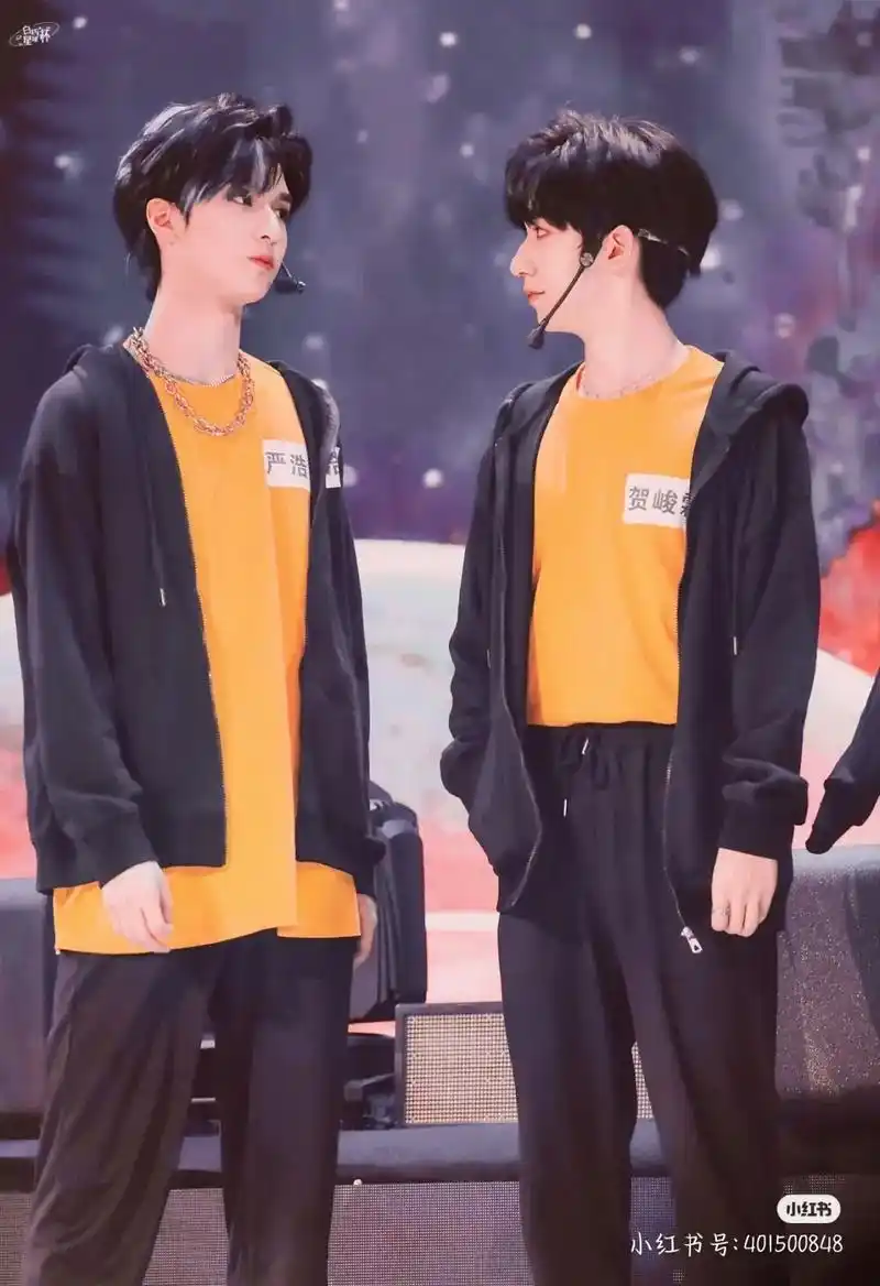 贺峻霖:求你……求你什么啊,我不记得了 严浩翔:呦,这么快忘 - 抖音