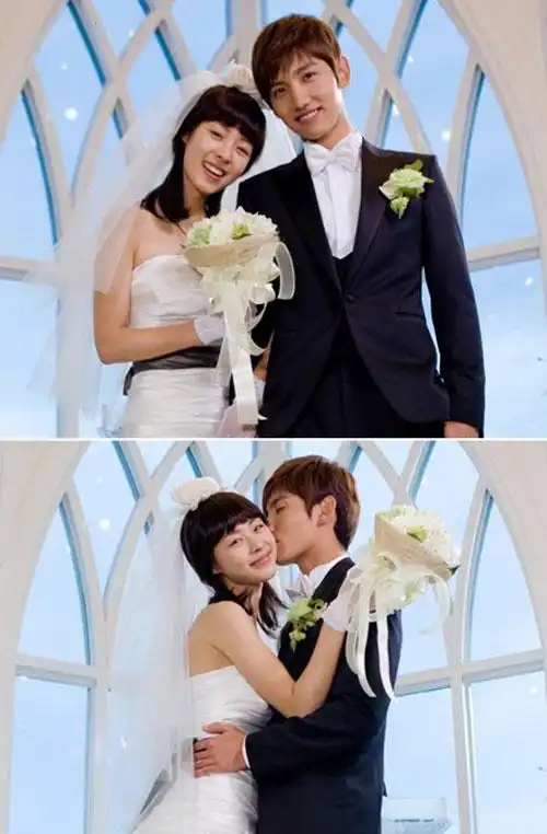 李妍熙(音)和沈昌珉(音)的婚纱照曝光了.