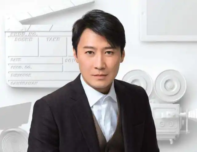 走进黎明在香港的家院子里种着一棵大树比他家四层别墅还要高