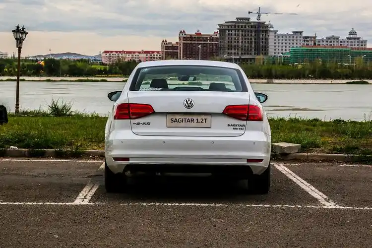 售15.38万元 大众速腾1.2t臻享版正式上市_搜狐汽车_搜狐网