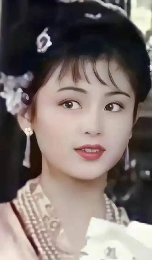 原创出道从未演过女主却惊艳时光被评大陆第一美女陈红