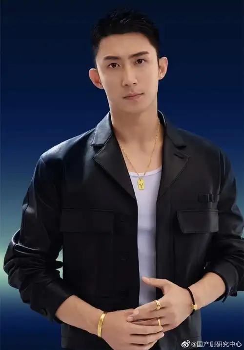 黄景瑜蹦迪带妈妈