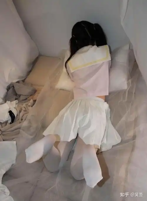 可以穿着丝袜睡觉吗? - 知乎