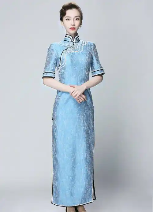 杨颖演技被网友诟病,但颜值身材很值得称赞,毕竟是美模出道_气质_旗袍