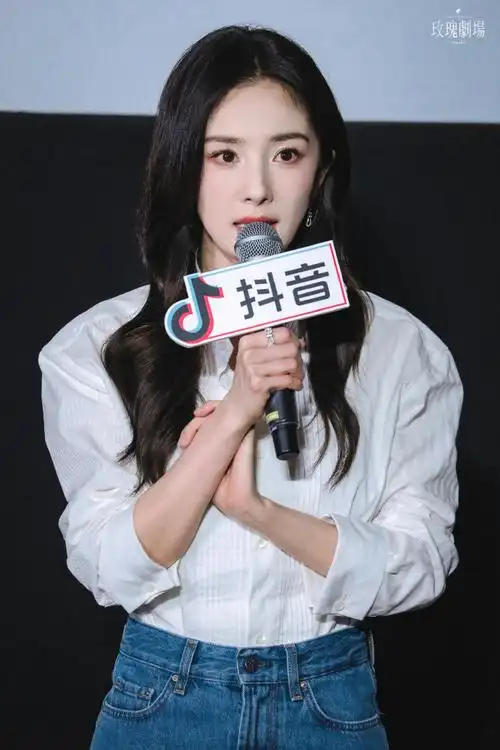 9615 3836383036303831幕    今天是老公@杨幂