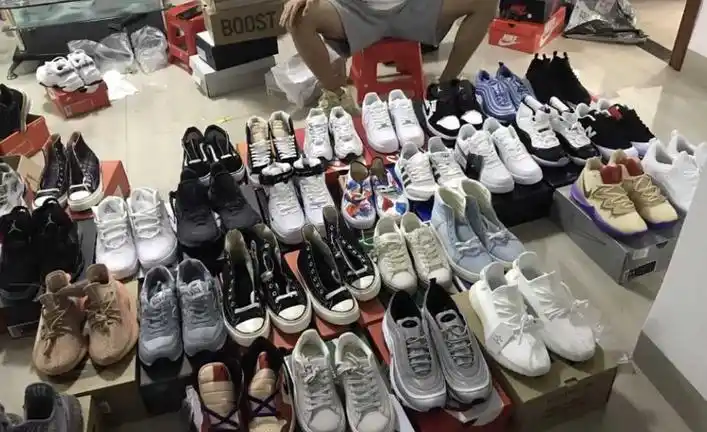 微商卖鞋怎么找客源微商卖鞋如何推广